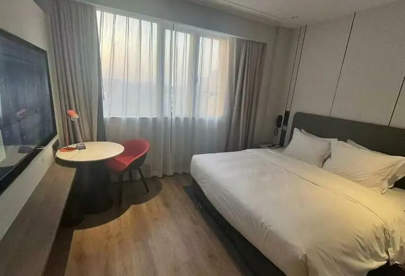 キングサイズベッドのスタンダードルーム, Holiday Inn Express Suzhou Luzhi, An Ihg
