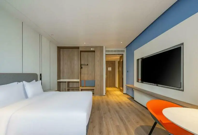 キングサイズベッドのスタンダードルーム, Holiday Inn Express Suzhou Luzhi, An Ihg