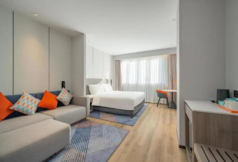 キングサイズベッドのスイートルーム, Holiday Inn Express Suzhou Luzhi, An Ihg