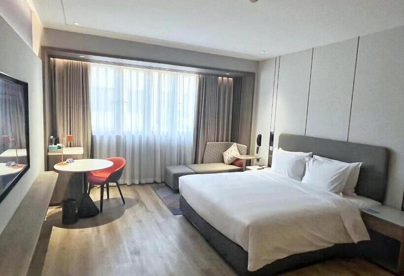 Номер Стандарт Кровать Кинг Адаптированный для Инвалидов, Holiday Inn Express Suzhou Luzhi, An Ihg