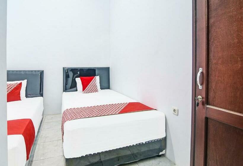 Номер Basic, Spot On 91995 Cvictory Inn