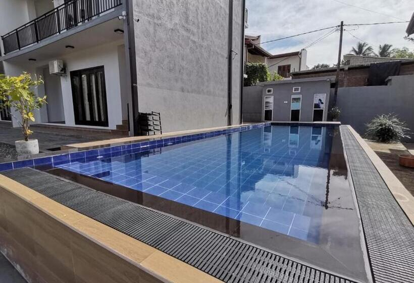 شقة غرفة نوم واحدة مزودة بشُرفة, Y Villa Residencies