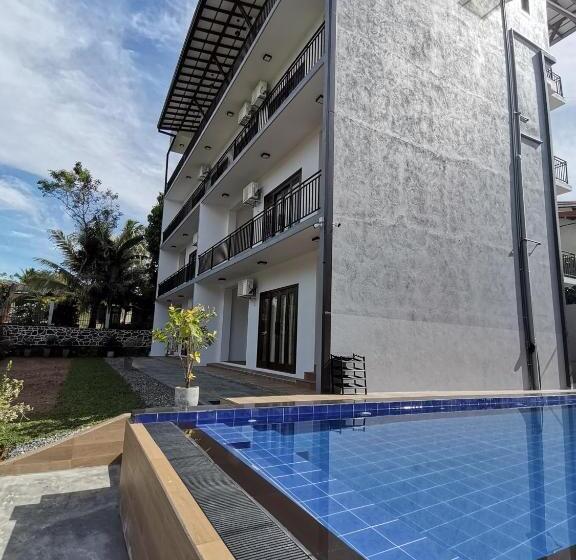 شقة غرفة نوم واحدة مزودة بشُرفة, Y Villa Residencies