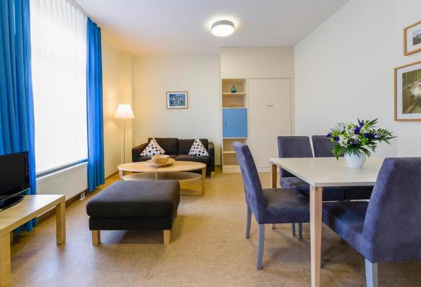 דירת שני חדרים, Michels Haus Wilhelm Augusta