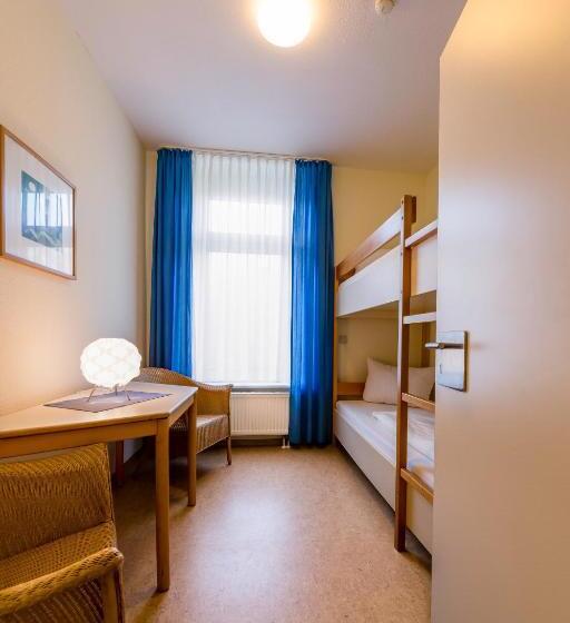 דירת שני חדרים, Michels Haus Wilhelm Augusta