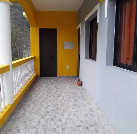 اتاق لوکس خانوادگی, Casa Familiar Pôr Do Sol