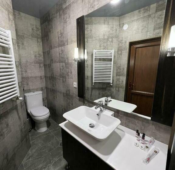 Standard Room with Balcony, Green Hotel Ang