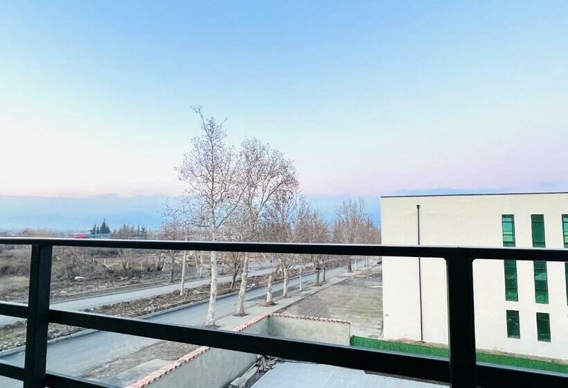 Standard Room with Balcony, Green Hotel Ang