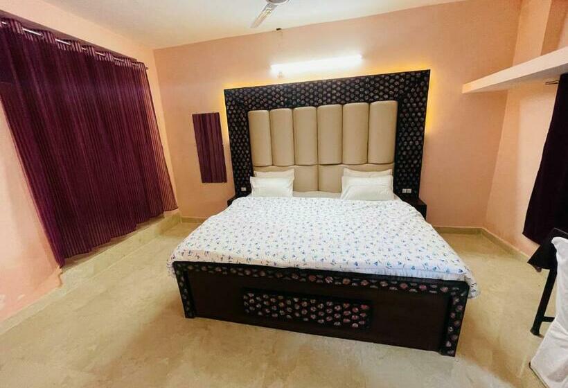 اتاق لوکس, Green Park