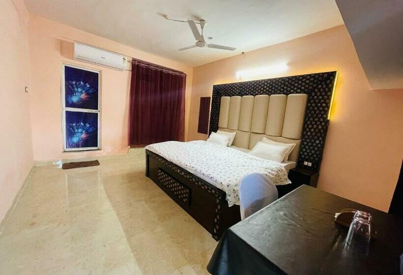 اتاق لوکس, Green Park