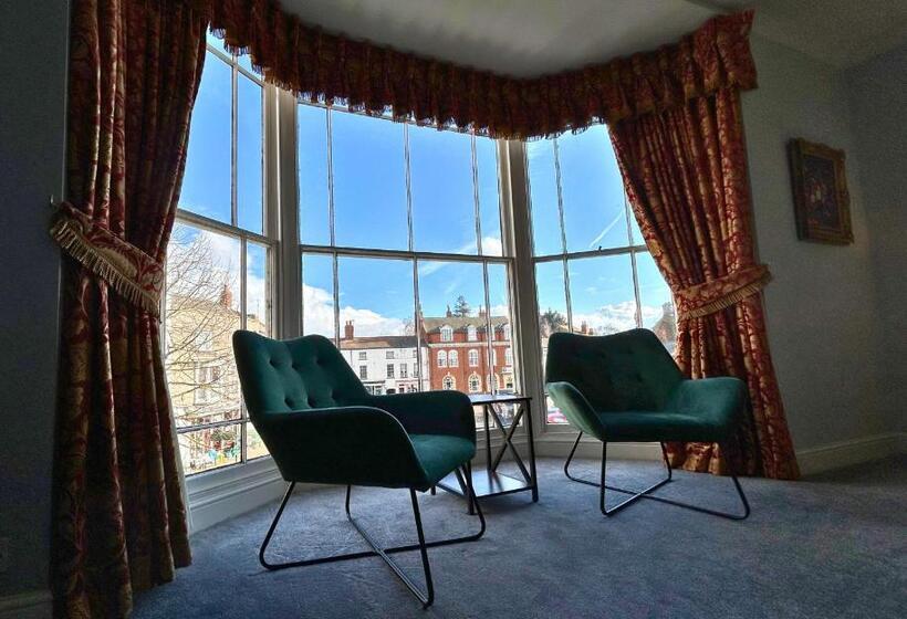 Номер Superior, The Windmill