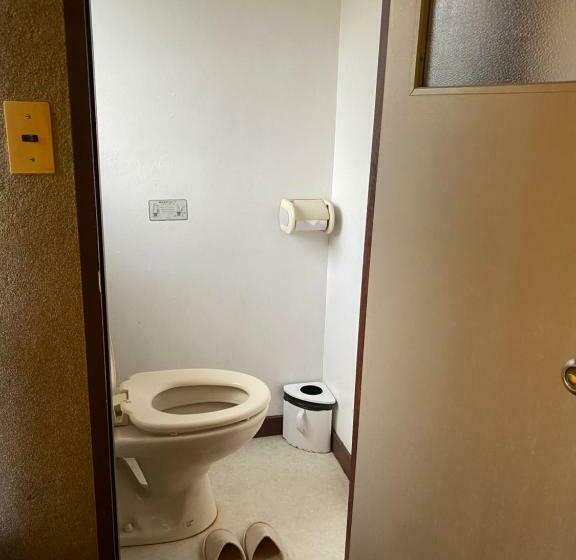 스탠다드 룸, 三介荘