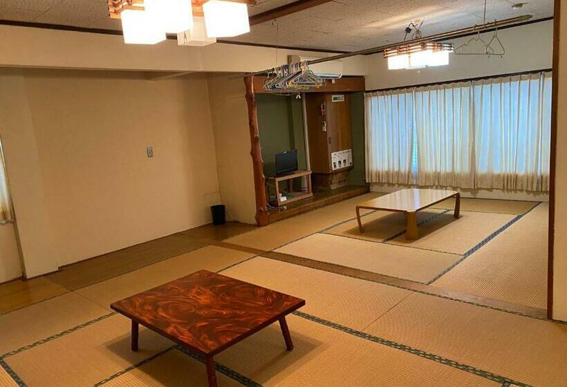 스탠다드 룸, 三介荘