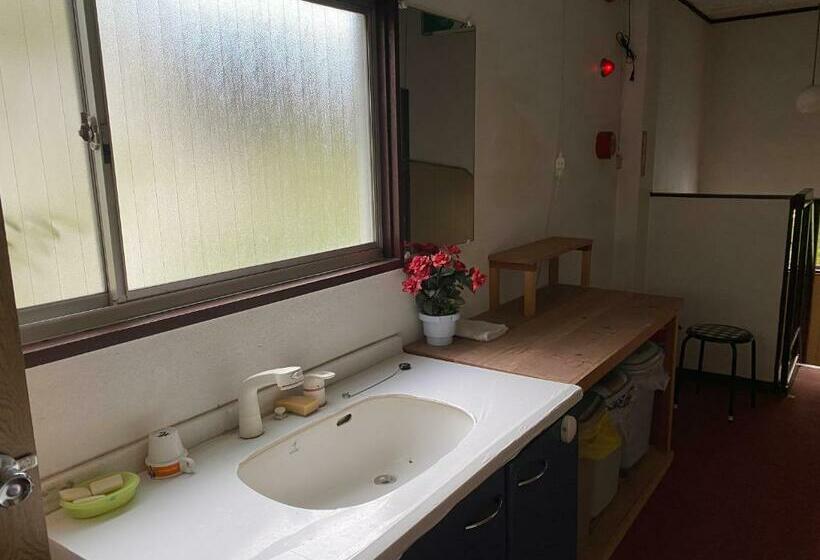 스탠다드 룸, 三介荘