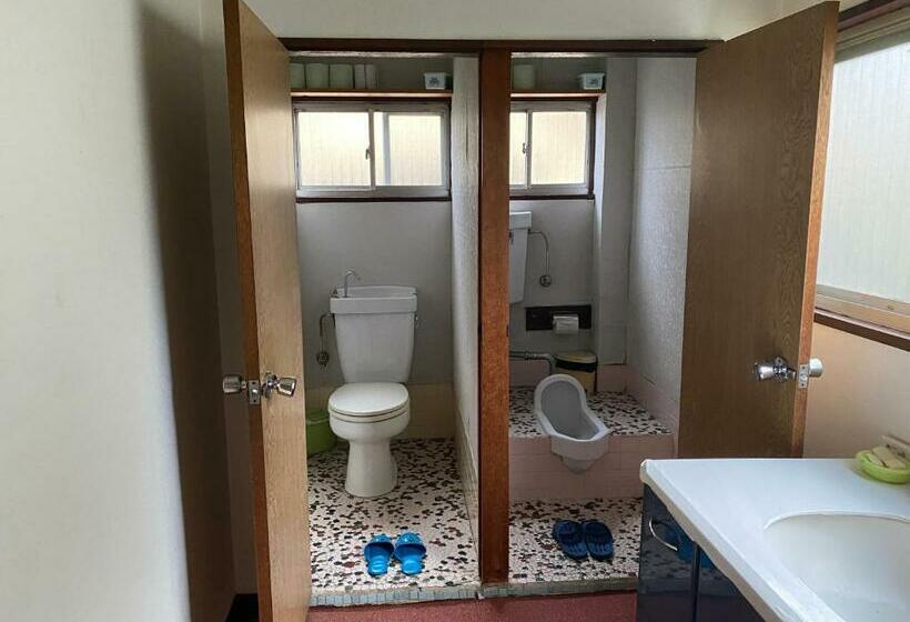 스탠다드 룸, 三介荘