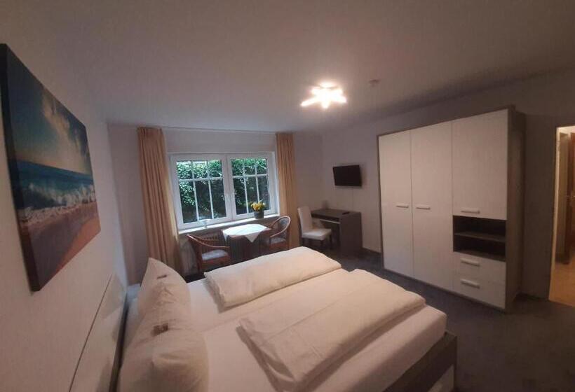 标准间, Katharina Die Kleine