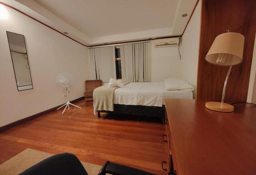 اتاق لوکس, Casa Escalante Hostel