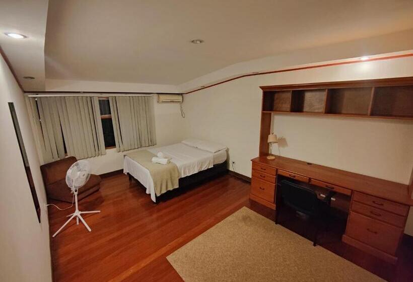 اتاق لوکس, Casa Escalante Hostel