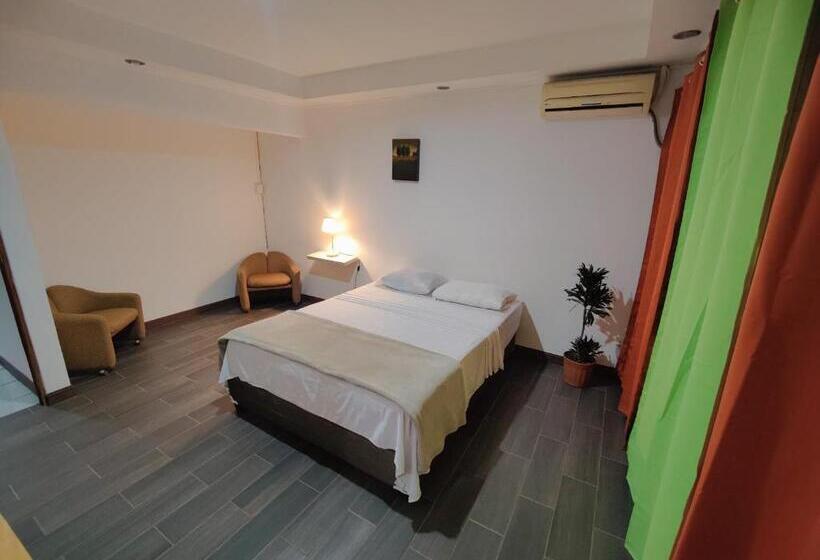 اتاق لوکس, Casa Escalante Hostel