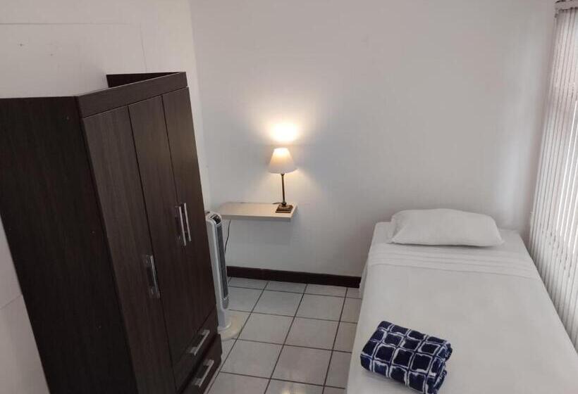 اتاق اکونومی یک تخته, Casa Escalante Hostel