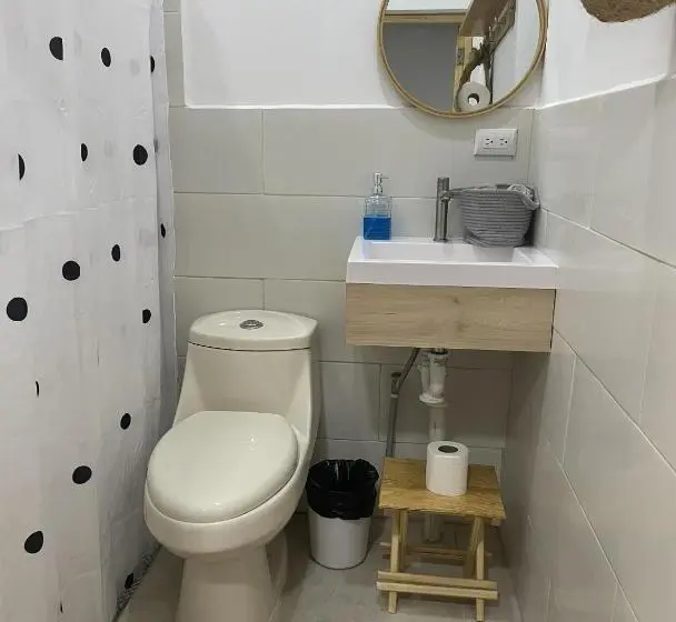 スタンダード４人部屋, Looking2good