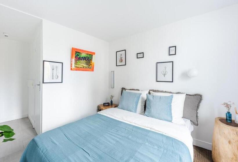 标准间, Room Sauvage