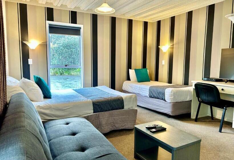 اتاق خانوادگی با چشمانداز باغ, Parkside Motel And Apartments