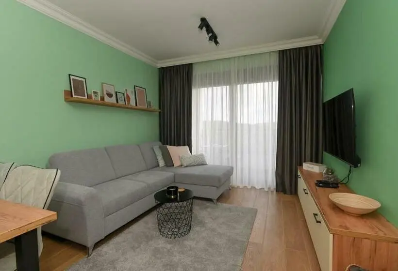 آپارتمان 1 خوابه با چشم‌انداز, Dino Panorama Gallery And Library Zlatibor