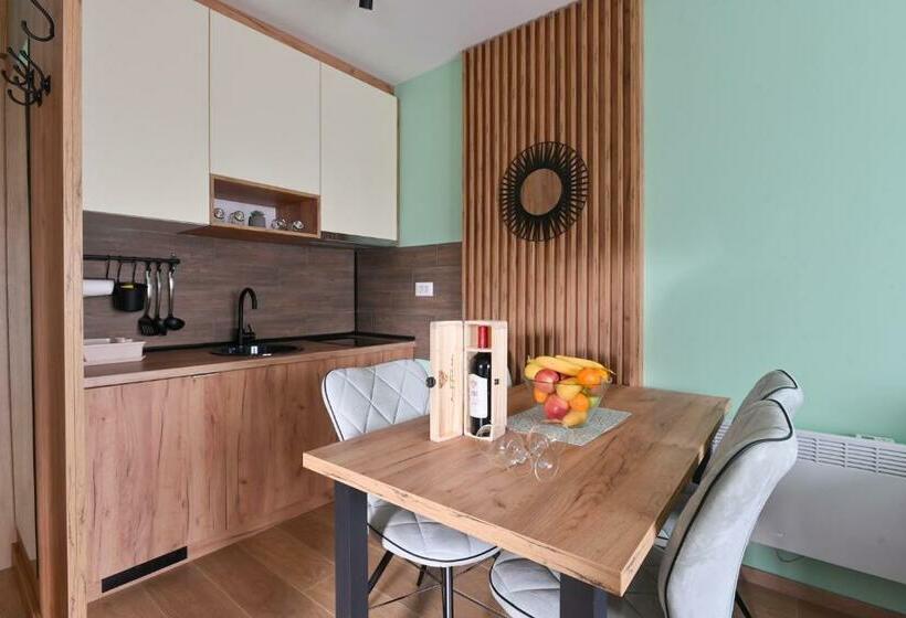 آپارتمان 1 خوابه با چشم‌انداز, Dino Panorama Gallery And Library Zlatibor