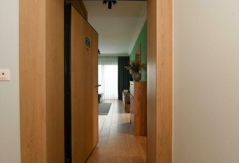 آپارتمان 1 خوابه با چشم‌انداز, Dino Panorama Gallery And Library Zlatibor