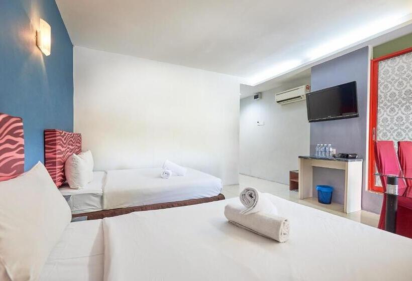 豪华家庭房间, Swing And Pillows At Pj Kd