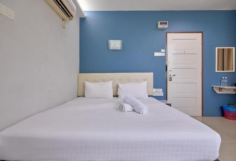 Номер Deluxe Кровать Кинг, Swing And Pillows At Pj Kd