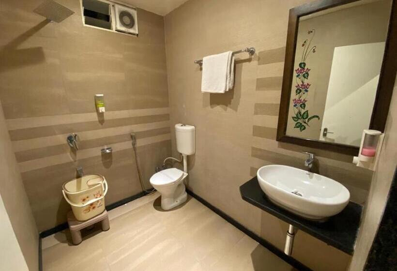 חדר סופריור, Ramakrishna International