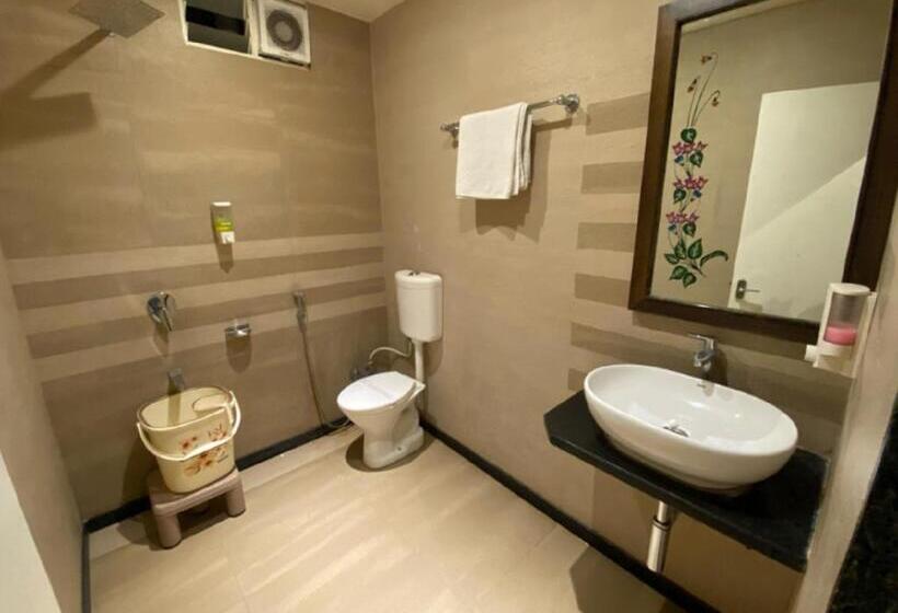 חדר סופריור, Ramakrishna International