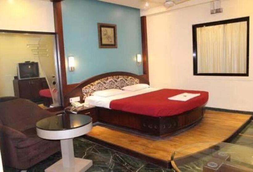 חדר סופריור, Ramakrishna International