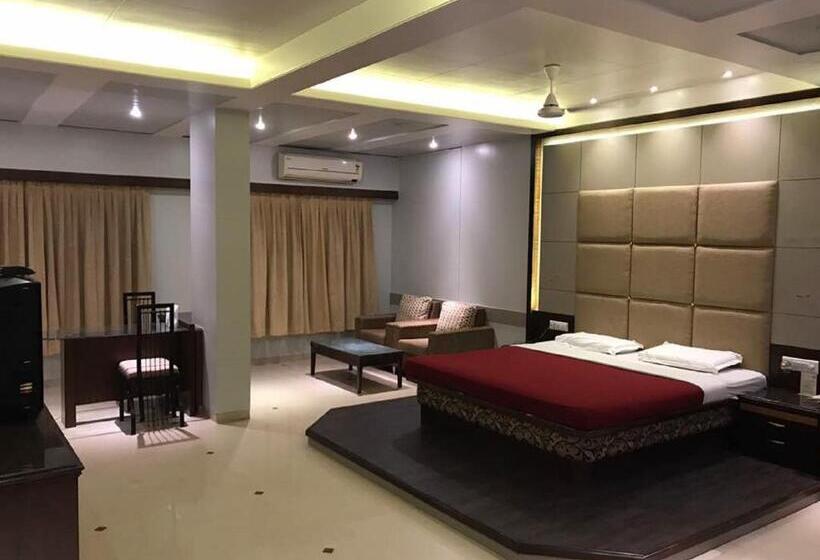 Номер Superior, Ramakrishna International