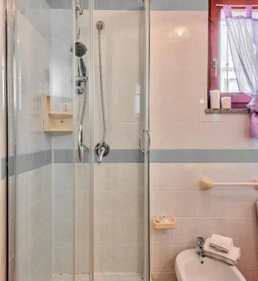 スタンダードスタジオ, Apartments In Santa Teresa Di Gallura