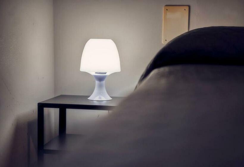 חדר דלוקס, Travelershome Ciampino 170 Station Street