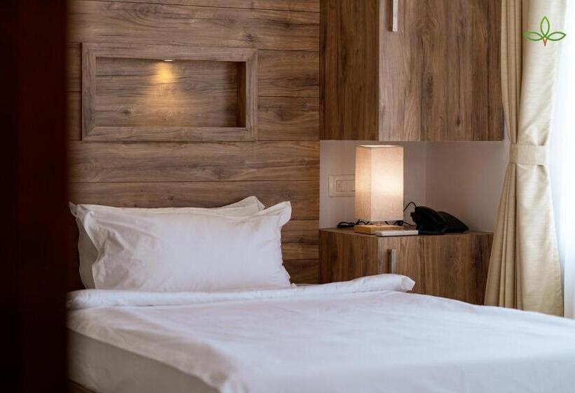 סוויטה אקזקיוטיב, Tea Tree Suites Manipal