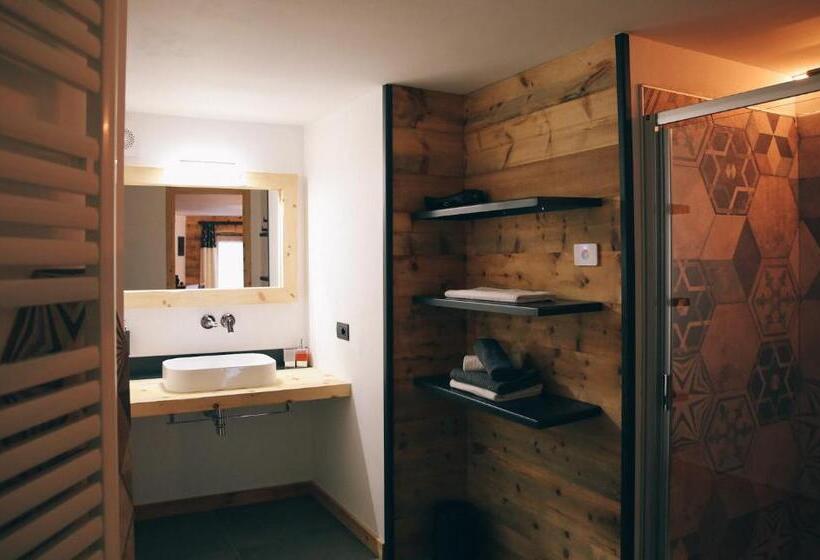 غرفة قياسية, Maison Farinet