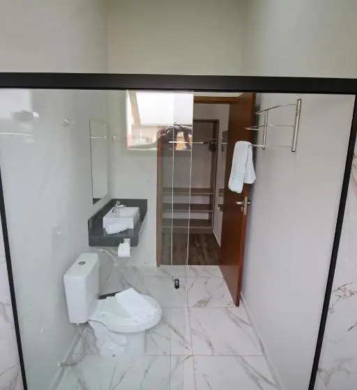 Standard Kolmen Hengen Huone Parveke, Pousada Das Bandeiras