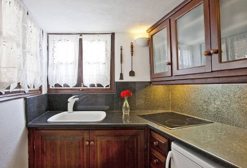 Suite with Views, Alexander S Suites