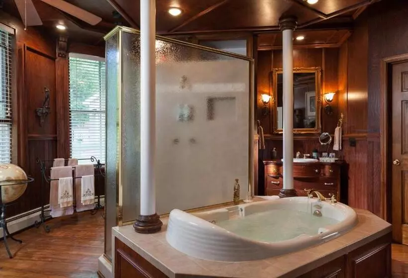 キングサイズベッドのスイートルーム, Andon Reid Inn Bed & Breakfast