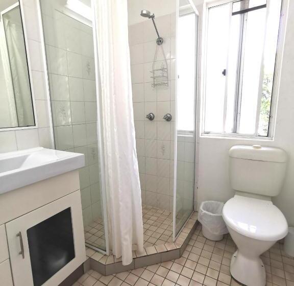 标准工作室, Bay Of Palms