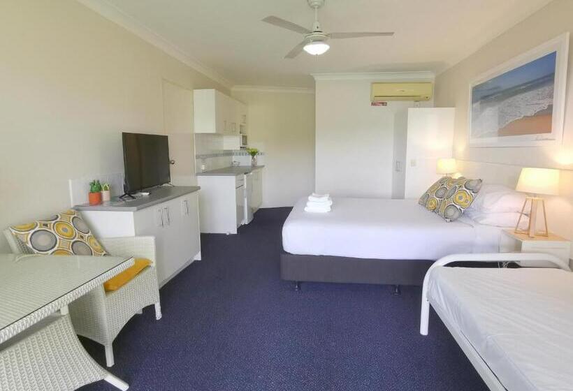 标准工作室, Bay Of Palms