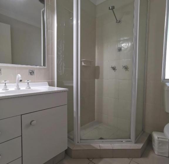 标准工作室, Bay Of Palms