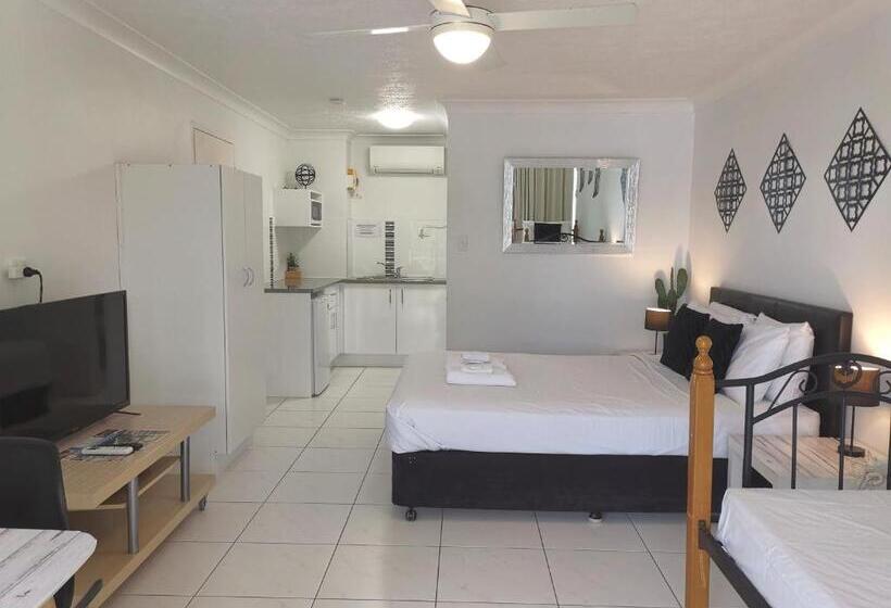 带2个卧室的公寓, Bay Of Palms