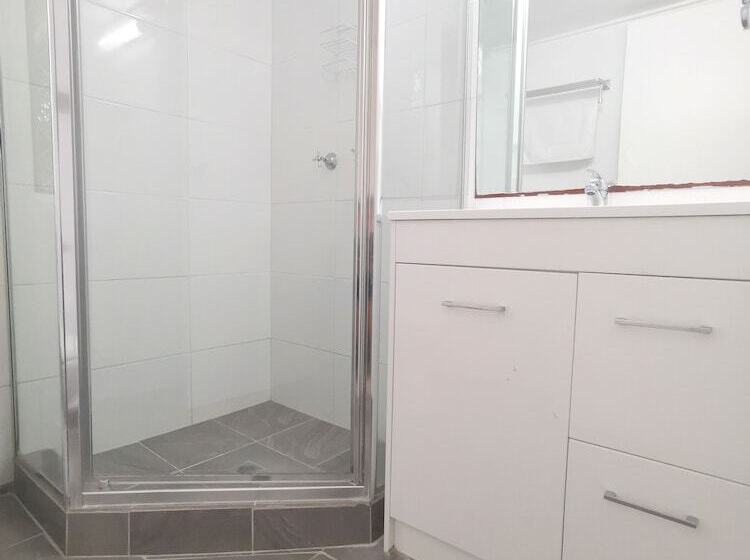 带2个卧室的公寓, Bay Of Palms