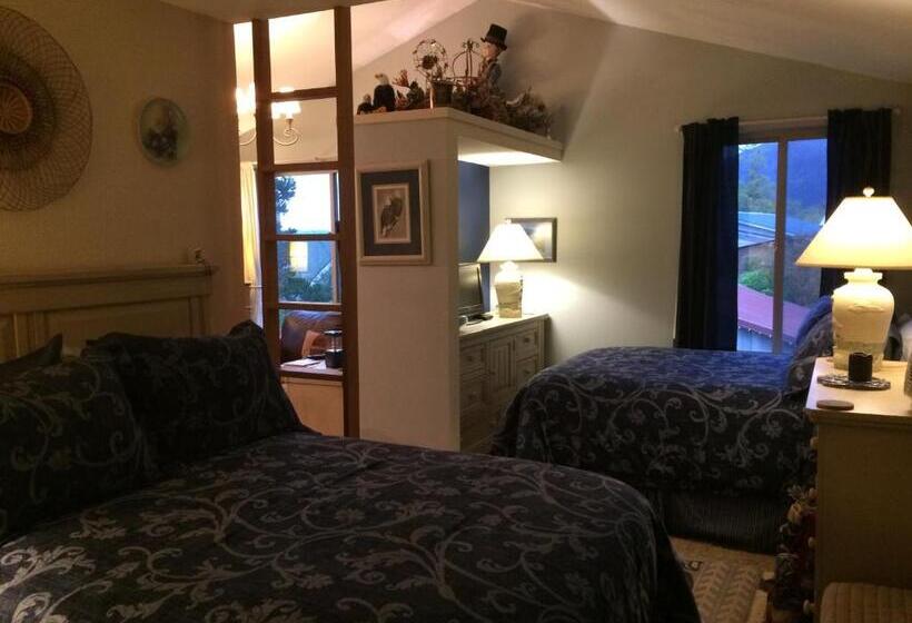 דירת חדר נוף לים, Black Bear Inn