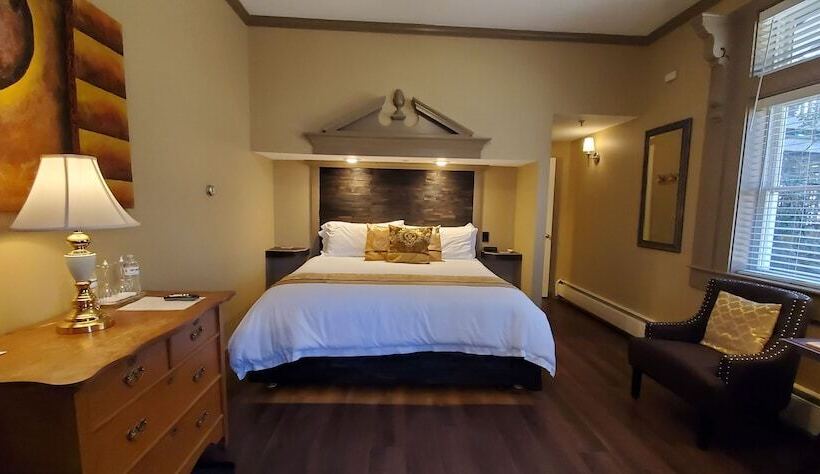 スタンダードルーム, Blackberry Inn